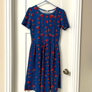 Lularoe watermelon medium dress has pockets